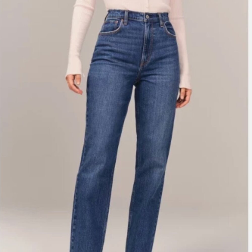 Abercrombie & Fitch Curve Love Ultra High Rise 90s Straight Jean